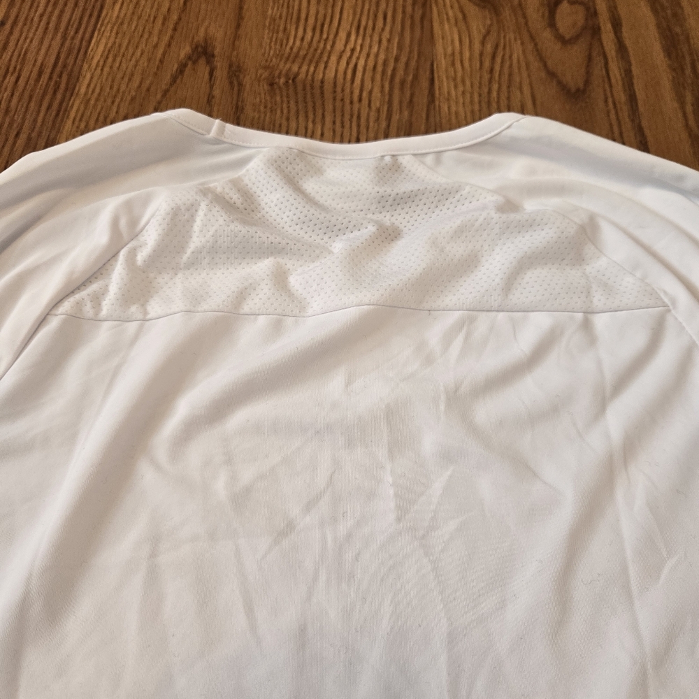 GYMSHARK White Long Sleeve Crop Top Active Cropped Stretch Gym Yoga Outdoor M - Picture 8 of 9